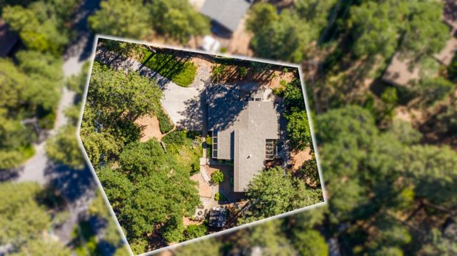 11693 Forest View Dr, Nevada City, CA 95959