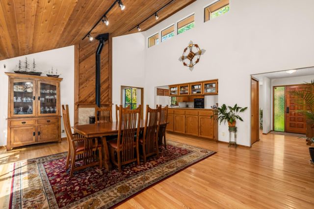 11693 Forest View Dr, Nevada City, CA 95959