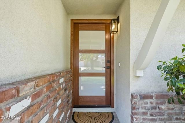 139 Devia Drive, Newbury Park, CA 91320