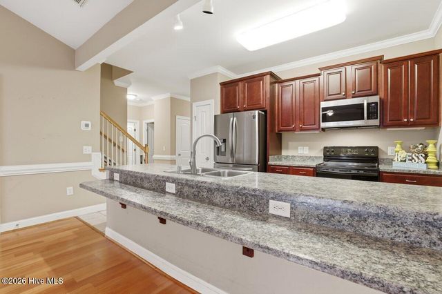 2108 Dovedale Drive B, Greenville, NC 27834