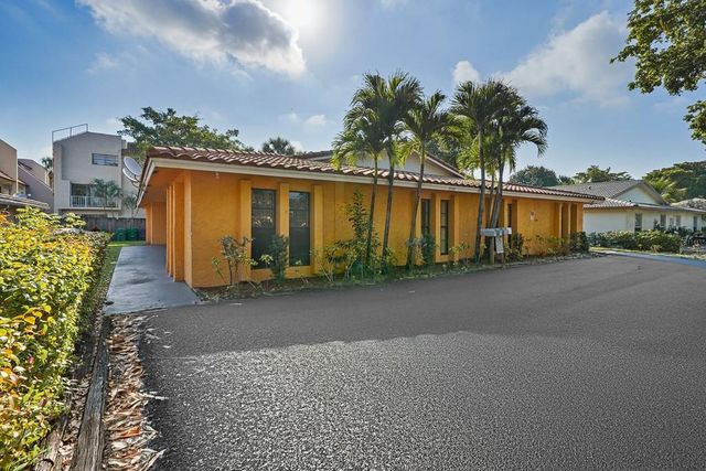 3755 NW 116th Ter, Coral Springs, FL 33065