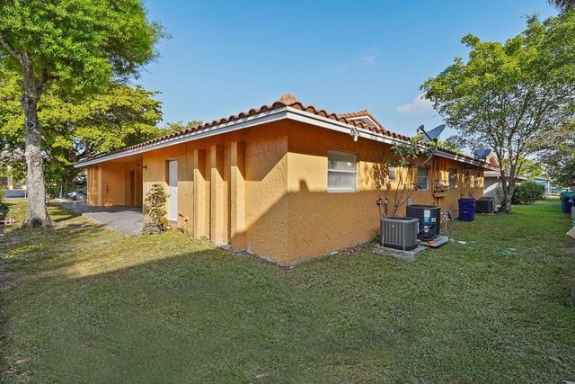 3755 NW 116th Ter, Coral Springs, FL 33065