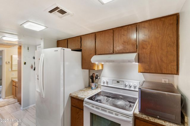 3033 E DEVONSHIRE Avenue 3003, Phoenix, AZ 85016