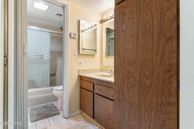 3033 E DEVONSHIRE Avenue 3003, Phoenix, AZ 85016
