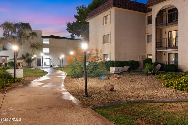 3033 E DEVONSHIRE Avenue 3003, Phoenix, AZ 85016