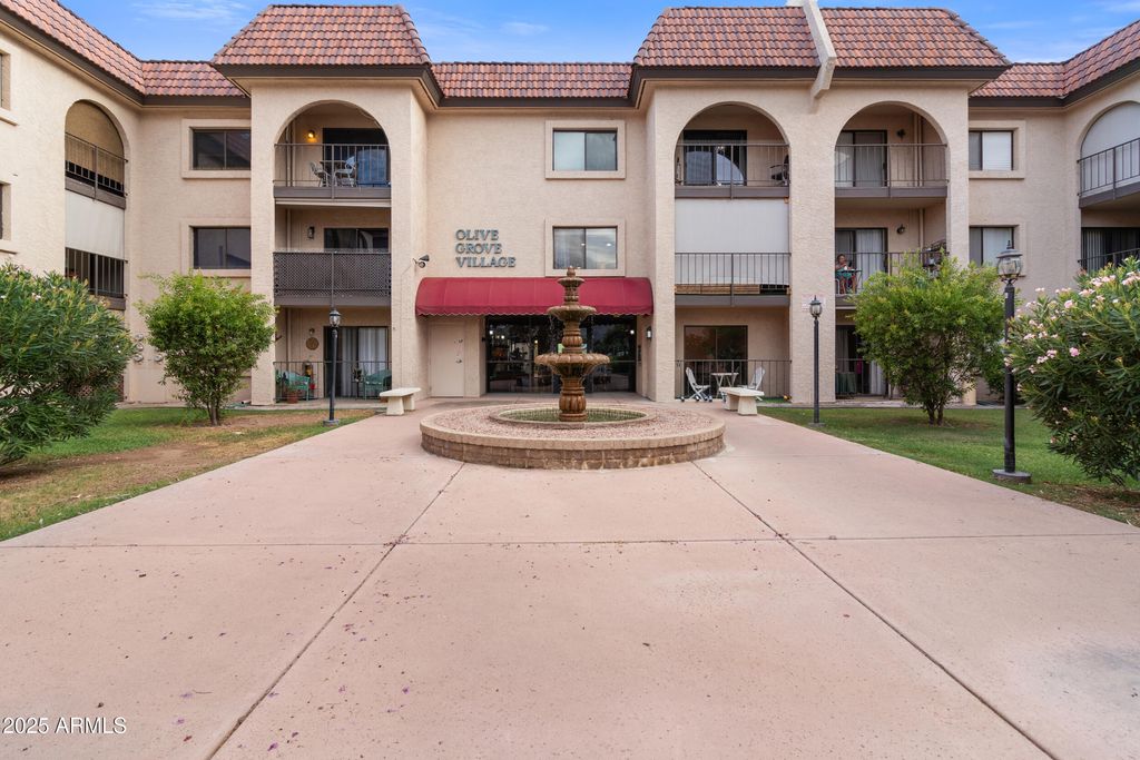 3033 E DEVONSHIRE Avenue 3003, Phoenix, AZ 85016 — photo 5