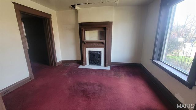 4410 Red Bud Avenue, St Louis, MO 63115