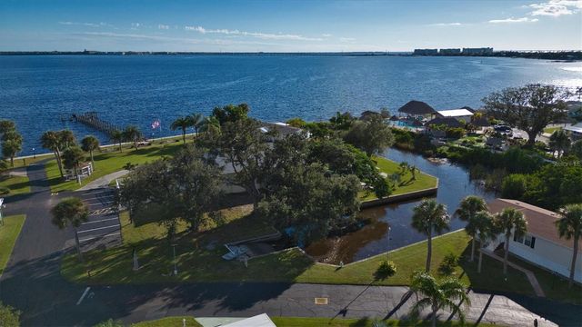 24437 HARBORVIEW ROAD 5, Punta Gorda, FL 33980
