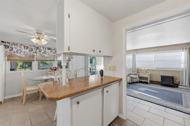 24437 HARBORVIEW ROAD 5, Punta Gorda, FL 33980