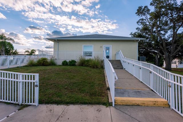 24437 HARBORVIEW ROAD 5, Punta Gorda, FL 33980