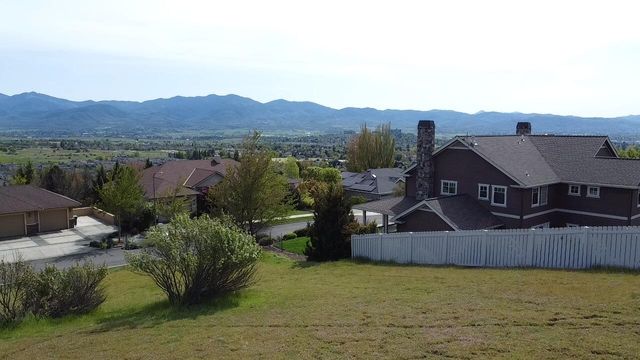 4101 Piedmont Terrace, Medford, OR 97504