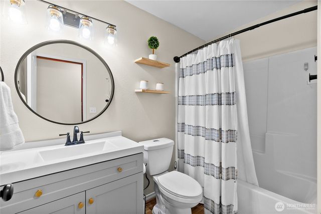 5130 180th Trail SW, Rochester, WA 98579