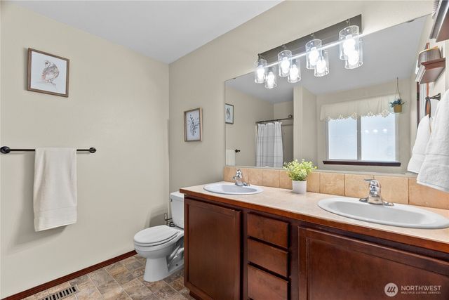 5130 180th Trail SW, Rochester, WA 98579