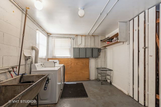 13937 S School Street, Riverdale, IL 60827