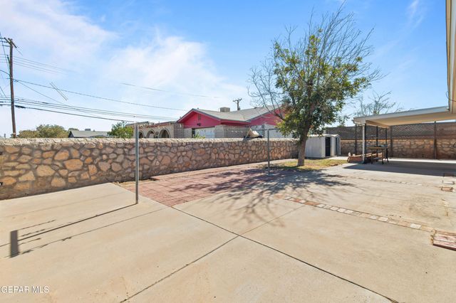 200 S MARYLAND Street, El Paso, TX 79905