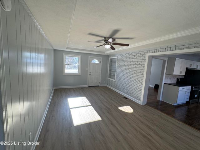 5117 Poplar Level Rd, Louisville, KY 40219