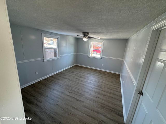 5117 Poplar Level Rd, Louisville, KY 40219