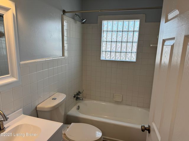 5117 Poplar Level Rd, Louisville, KY 40219