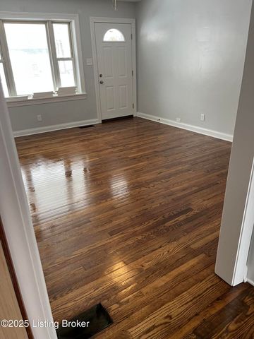 5117 Poplar Level Rd, Louisville, KY 40219