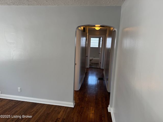 5117 Poplar Level Rd, Louisville, KY 40219