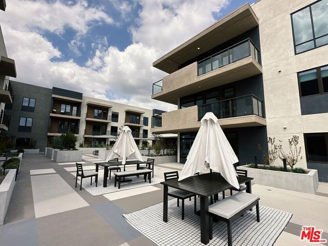127 W Pomona Avenue 625, Monrovia, CA 91016