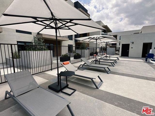127 W Pomona Avenue 625, Monrovia, CA 91016