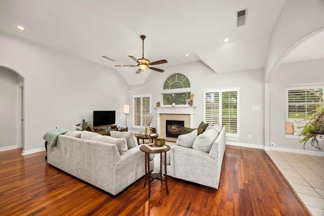 5210 Weston Drive, Weston Lakes, TX 77441