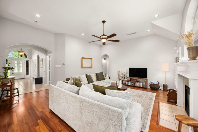 5210 Weston Drive, Weston Lakes, TX 77441