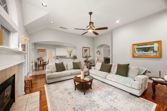 5210 Weston Drive, Weston Lakes, TX 77441