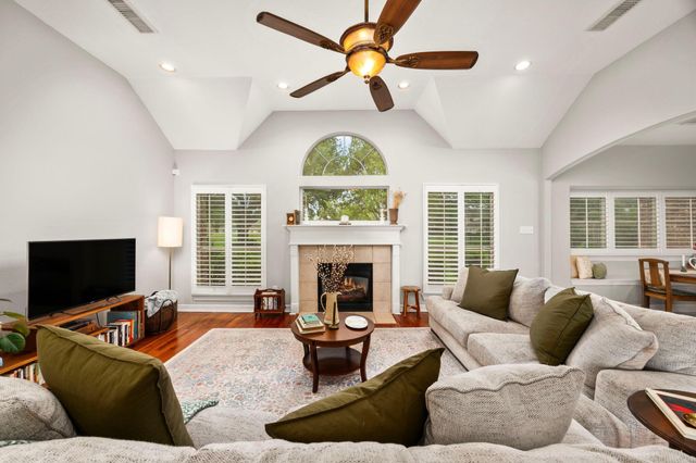 5210 Weston Drive, Weston Lakes, TX 77441