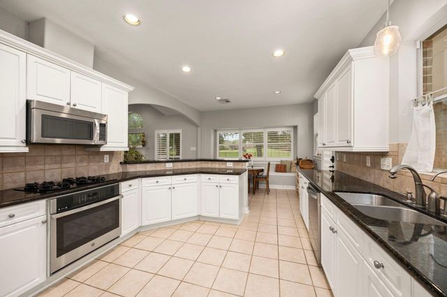 5210 Weston Drive, Weston Lakes, TX 77441