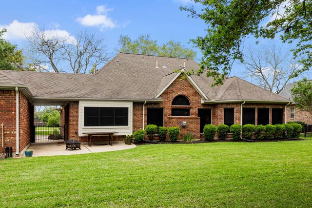 5210 Weston Drive, Weston Lakes, TX 77441