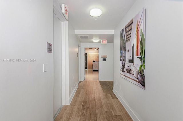 75 SE 6th St 201, Miami, FL 33131