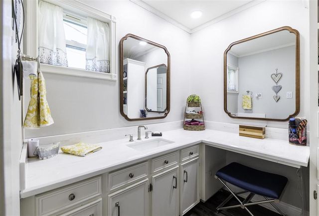 2579 Rhett Drive, Lake Charles, LA 70611