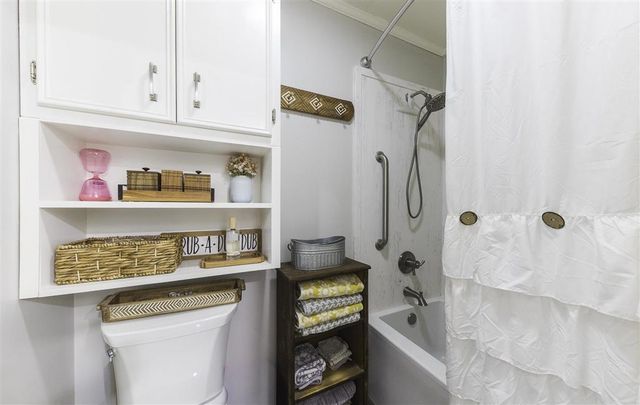 2579 Rhett Drive, Lake Charles, LA 70611