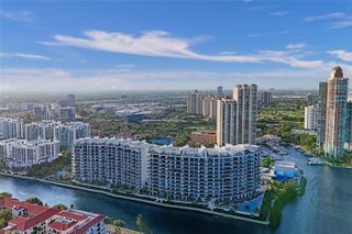 3250 NE 188th Street 402, Aventura, FL 33180
