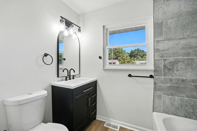1267 Cristway Court, Cincinnati, OH 45230