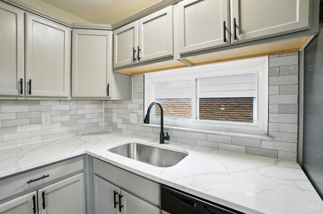 1267 Cristway Court, Cincinnati, OH 45230