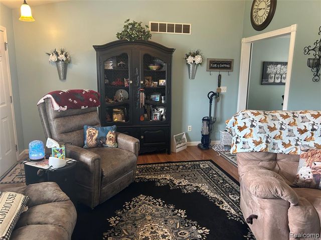 10150 Sharp Road, Swartz Creek, MI 48473
