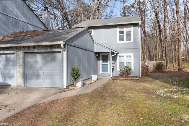 7 Mosely CIR, Chesapeake, VA 23320