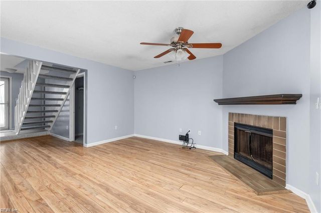 7 Mosely CIR, Chesapeake, VA 23320