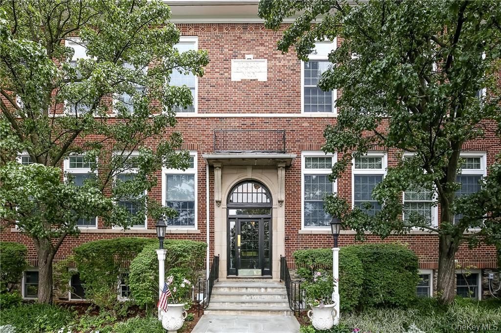20 Whippoorwill Road E, Armonk, NY 10504 — exterior
