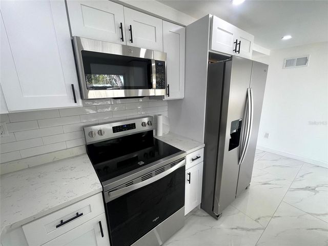 3717 BELMONT BOULEVARD, Sarasota, FL 34232