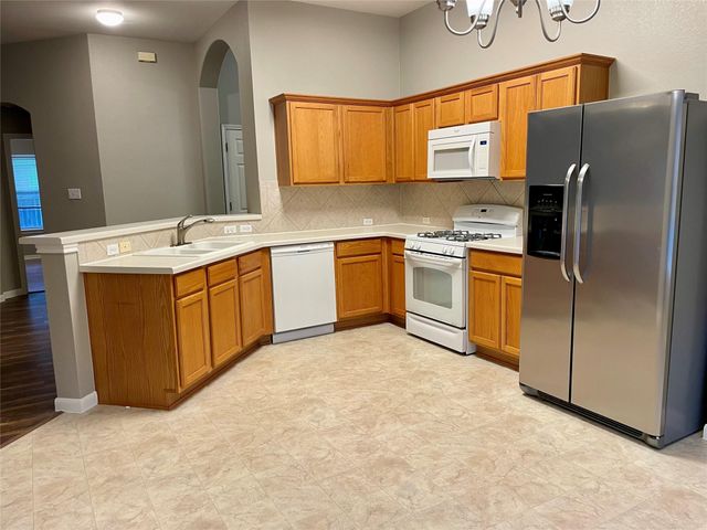 800 Orchard ST, Cedar Park, TX 78613