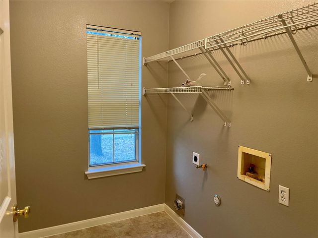 800 Orchard ST, Cedar Park, TX 78613