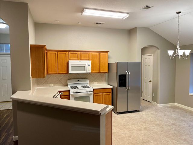 800 Orchard ST, Cedar Park, TX 78613