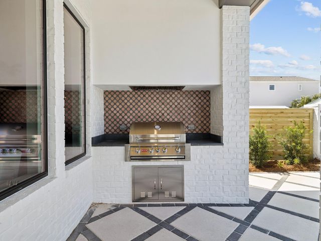 21804 Sunset Avenue, Panama City Beach, FL 32413