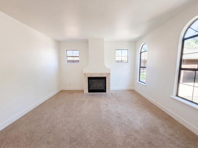 3172 Chasen Dr, Cameron Park, CA 95682