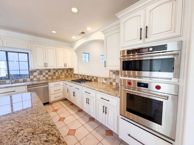 3172 Chasen Dr, Cameron Park, CA 95682