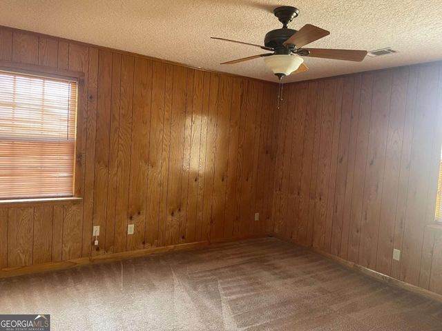 109 Lincoln Drive, Glennville, GA 30427